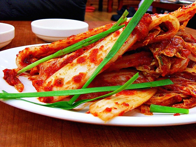 긴 이름만큼 맛있는 본가부추해물손칼국수
