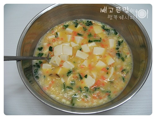 국과 반찬을 한번에..보들한~ 야채 순두부 계란찜.