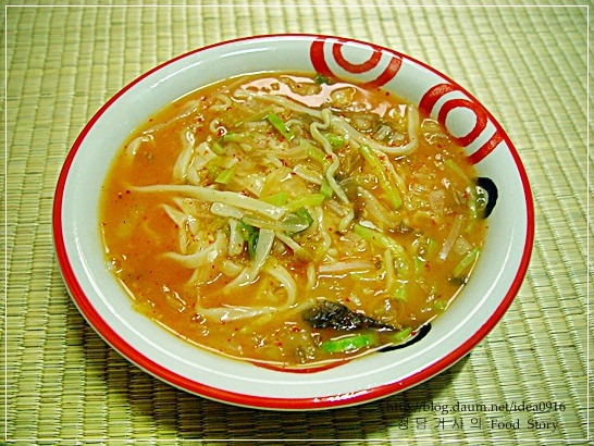 풍성한칼국수 이미지