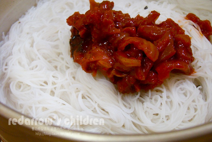 김치비빔쌀국수