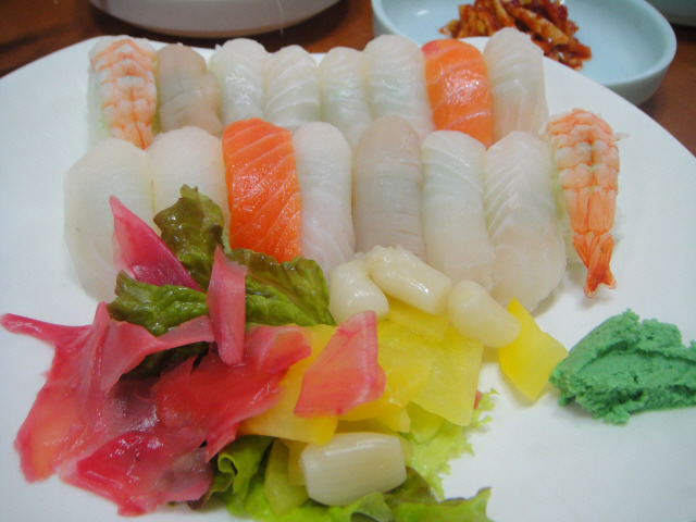 삼삼초밥 이미지