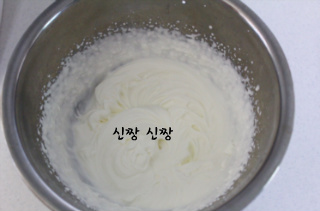 알프스 산맥의 몽블랑산을 닮은 케이크 "단호박 몽블랑"