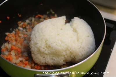 냉동실 찬밥만 있음..<15분도 안 갈리는 계란말이 김밥 >