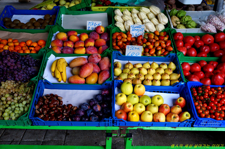 비내리는 포르투 그리고 볼량시장(Mercado do Bolhão)