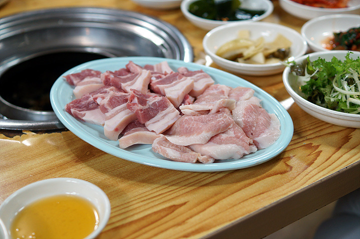 까치생숯불구이 이미지