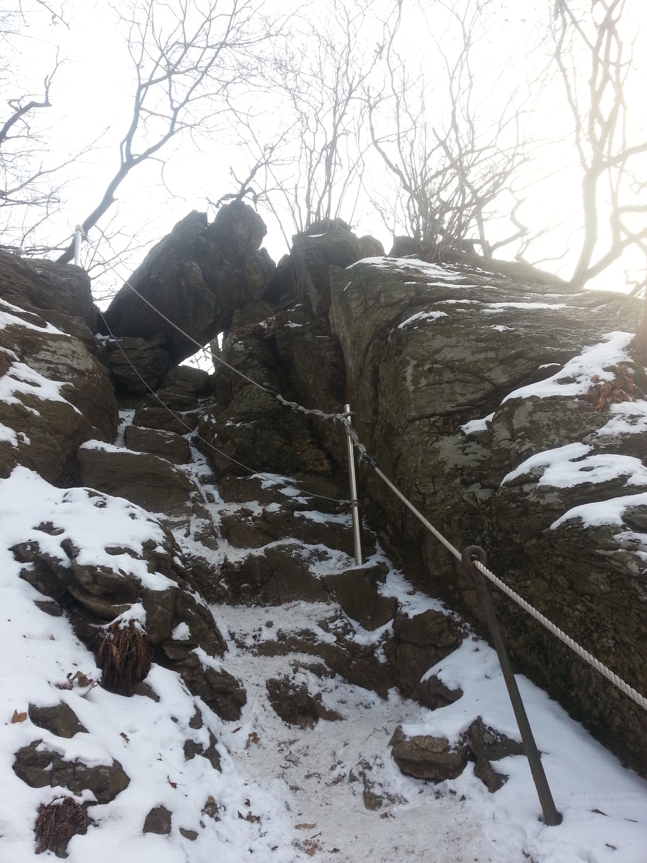 아듀~~~ 해넘이 산행 천마산(812m)에서...