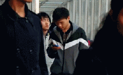 잠깐 한눈 판 사이에....