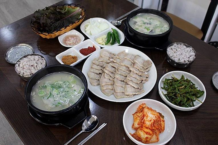 돼지이모 이미지