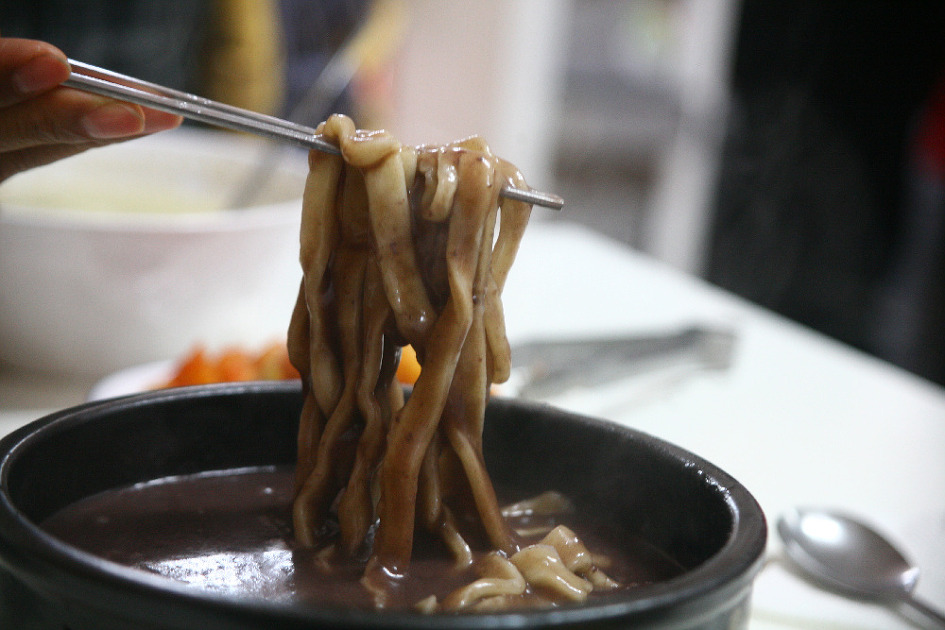 시골팥칼국수 이미지