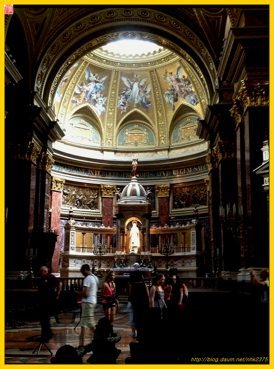 페스트 지역의 성 이슈트반 대성당.