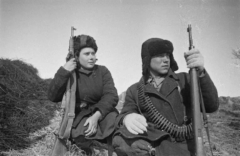 소련 빨치산 여성 마리야 옐닉- Soviet female partisan Mariya Yelnik